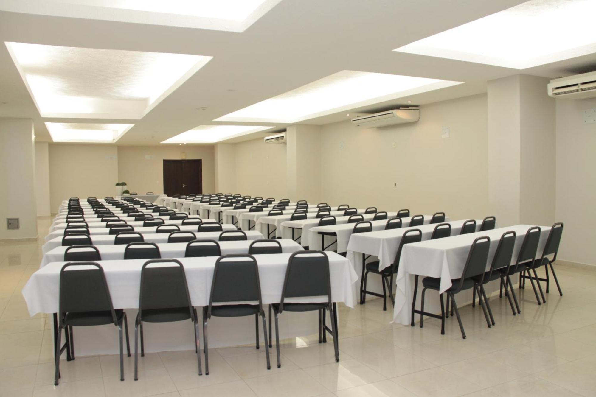 Oasis Tower Hotel Ribeirao Preto Bagian luar foto