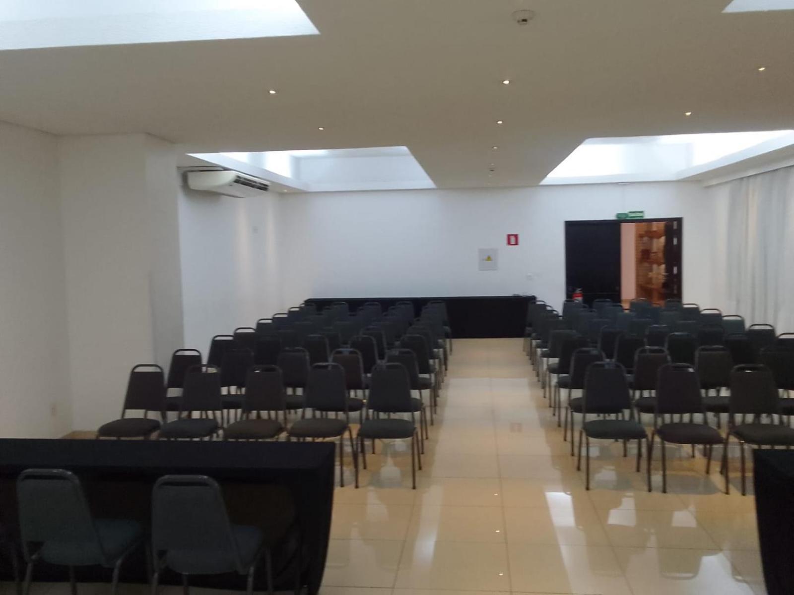 Oasis Tower Hotel Ribeirao Preto Bagian luar foto